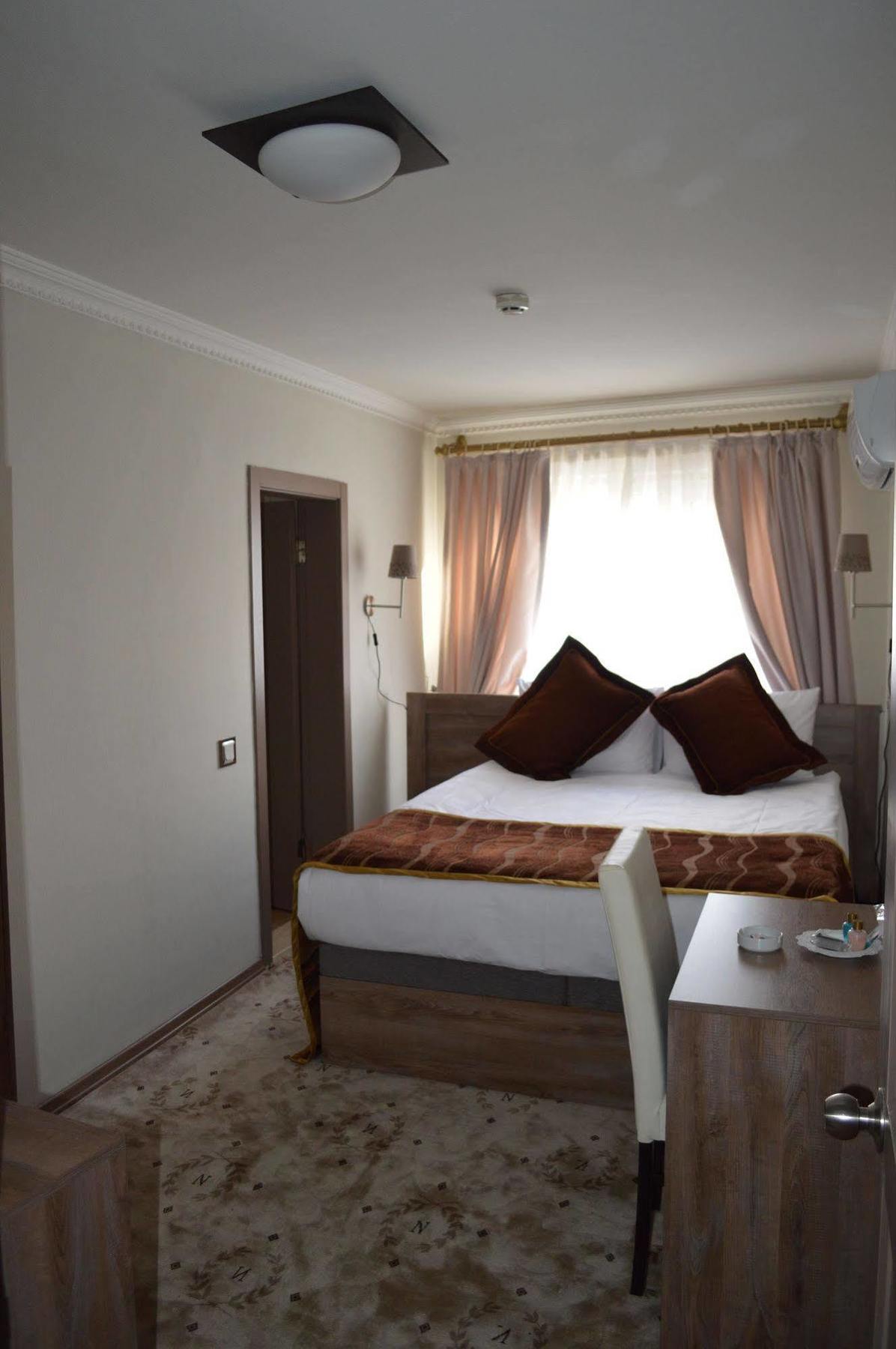Nobel Hotel Ankara Esterno foto